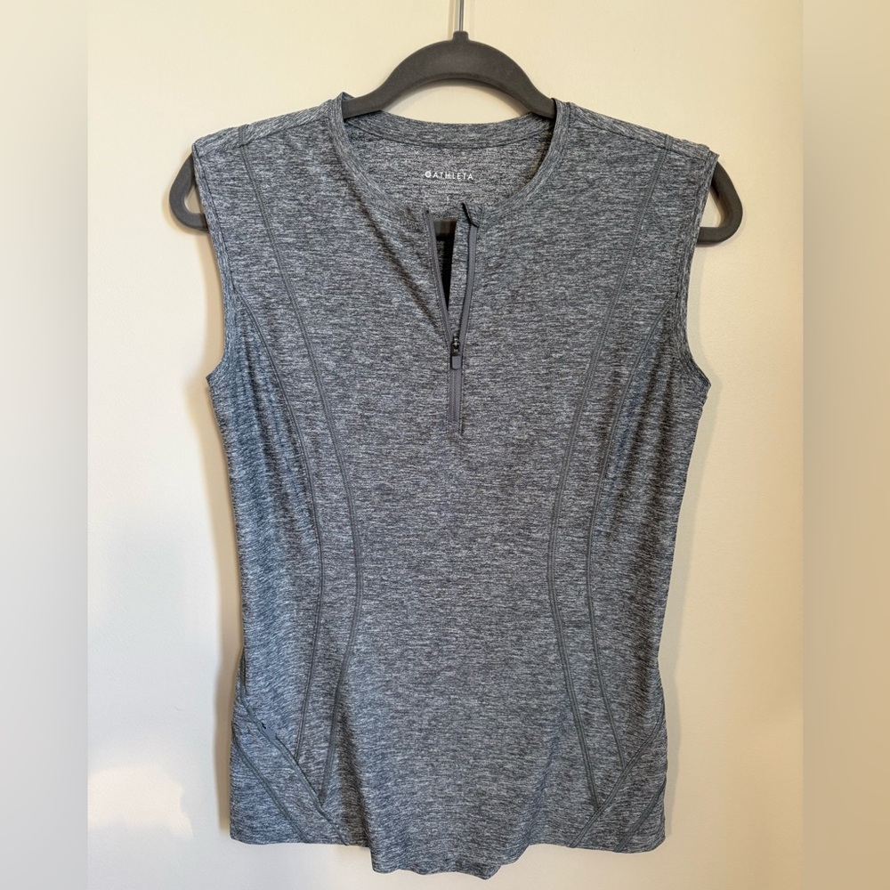 Athleta Pacifica UPF tank.   Performance fit.  Sz small